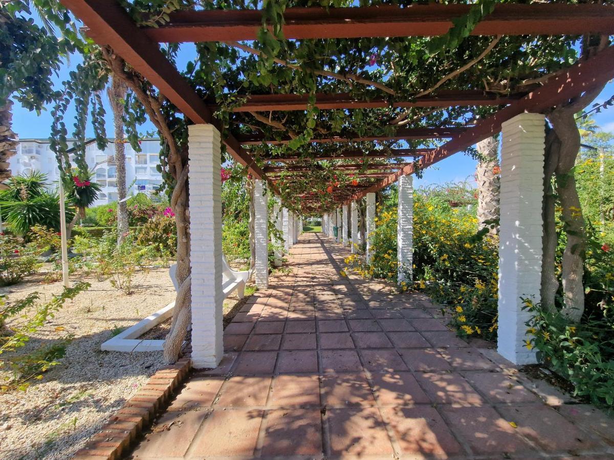 Laguna Apartment Castillo Bajo